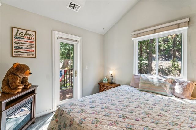 628 Grass Valley Road, Lake Arrowhead, CA 92352