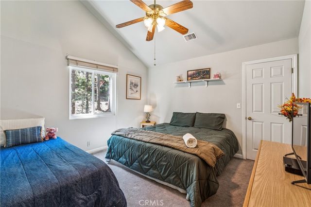 628 Grass Valley Road, Lake Arrowhead, CA 92352