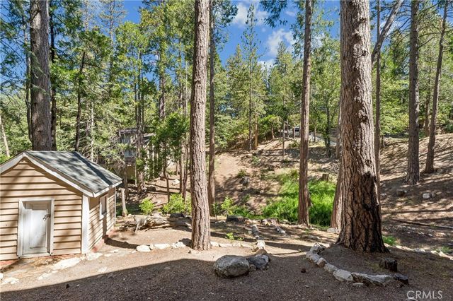 628 Grass Valley Road, Lake Arrowhead, CA 92352