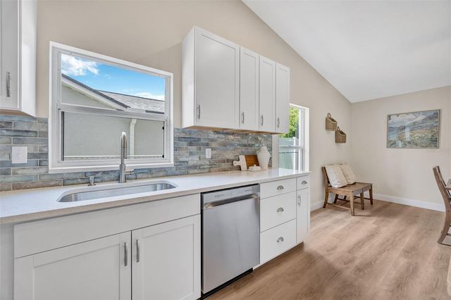 511 CENTER POINT ROAD, Valrico, FL 33594