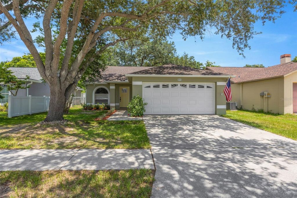 511 CENTER POINT ROAD, Valrico, FL 33594