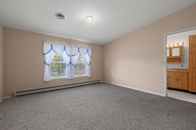 193 Tremont Street 124, Taunton, MA 02780