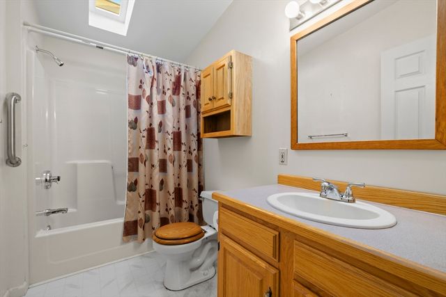 193 Tremont Street 124, Taunton, MA 02780