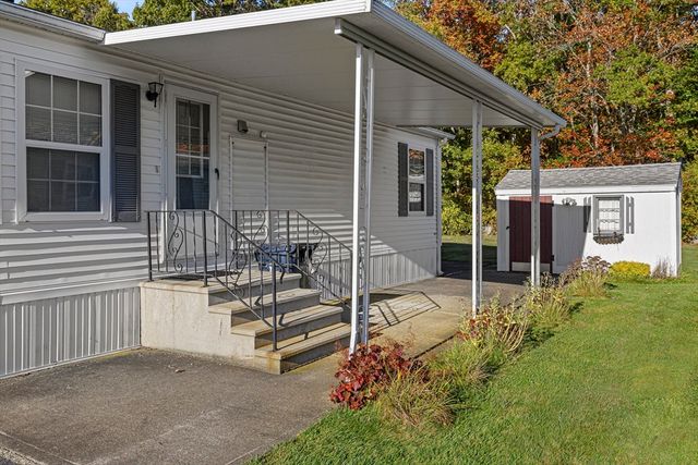 193 Tremont Street 124, Taunton, MA 02780