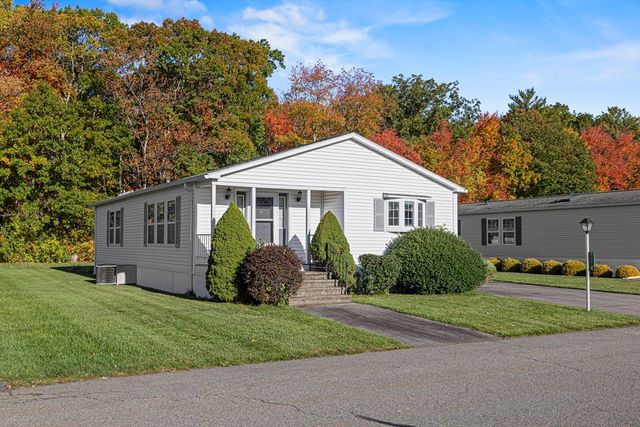 193 Tremont Street 124, Taunton, MA 02780