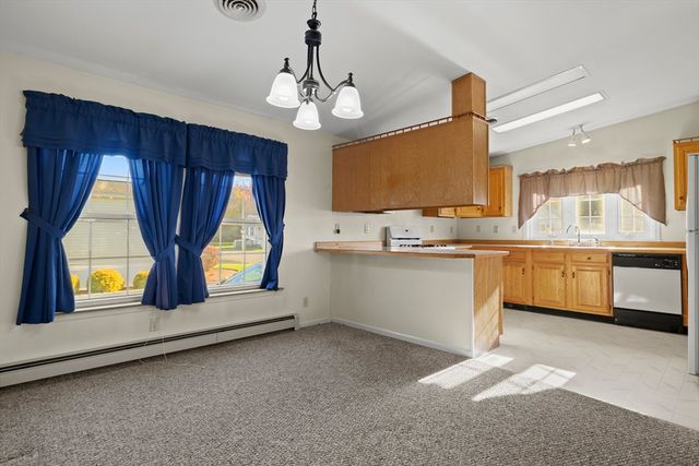 193 Tremont Street 124, Taunton, MA 02780