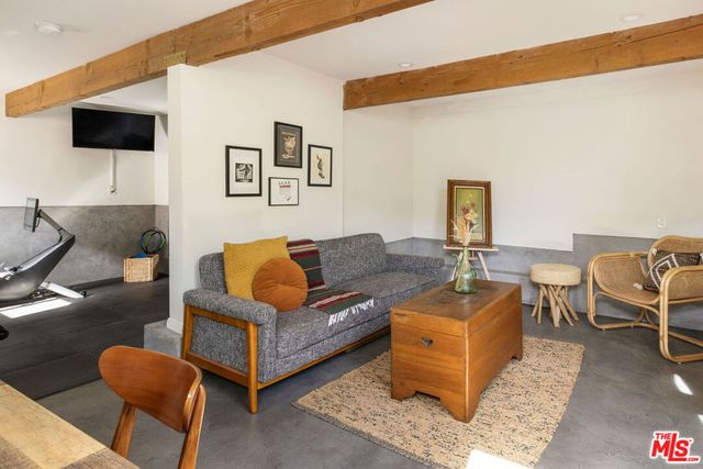 5624 Stratford Road, Los Angeles, CA 90042