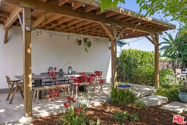 5624 Stratford Road, Los Angeles, CA 90042