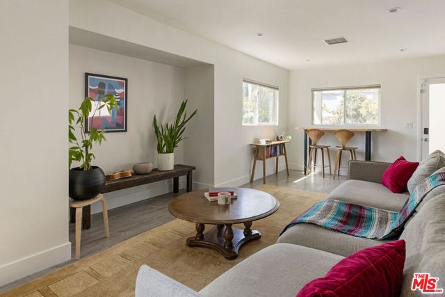 5624 Stratford Road, Los Angeles, CA 90042