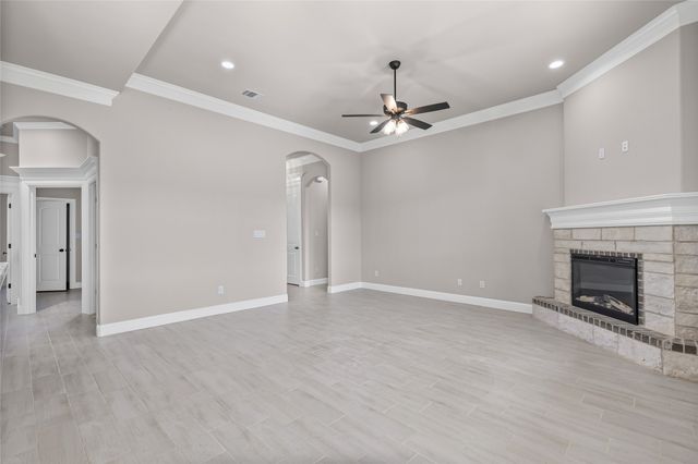 620 Jameson Street, Springtown, TX 76082