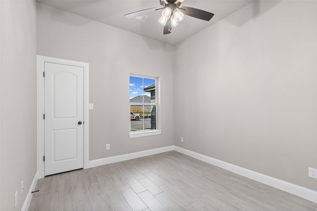 620 Jameson Street, Springtown, TX 76082