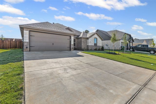 620 Jameson Street, Springtown, TX 76082
