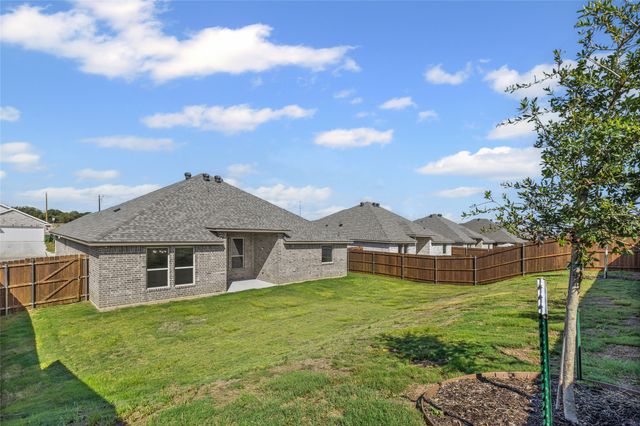 620 Jameson Street, Springtown, TX 76082