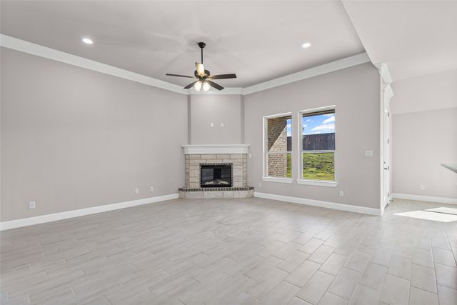 620 Jameson Street, Springtown, TX 76082