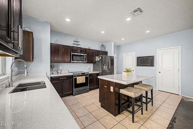 7773 W BONITOS Drive, Phoenix, AZ 85035