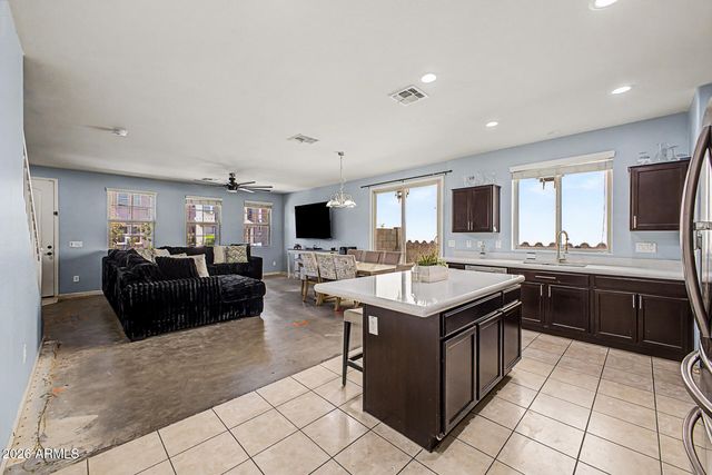 7773 W BONITOS Drive, Phoenix, AZ 85035