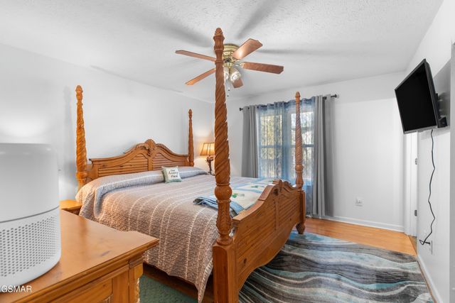 312 Economy Circle, Dandridge, TN 37725