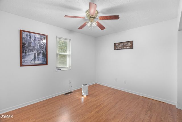 312 Economy Circle, Dandridge, TN 37725