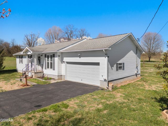 312 Economy Circle, Dandridge, TN 37725