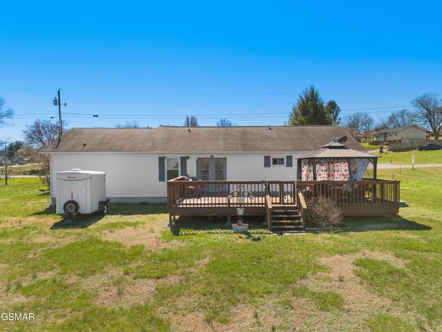 312 Economy Circle, Dandridge, TN 37725