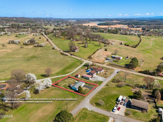 312 Economy Circle, Dandridge, TN 37725