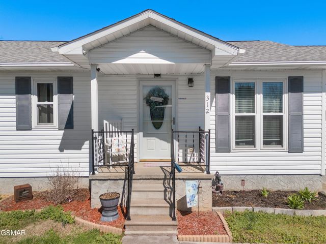 312 Economy Circle, Dandridge, TN 37725