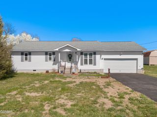 312 Economy Circle, Dandridge, TN 37725