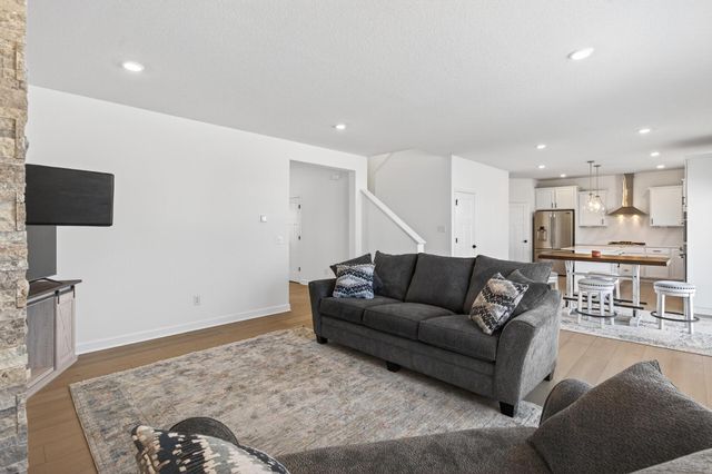 4511 Obsidian Way, Victoria, MN 55386