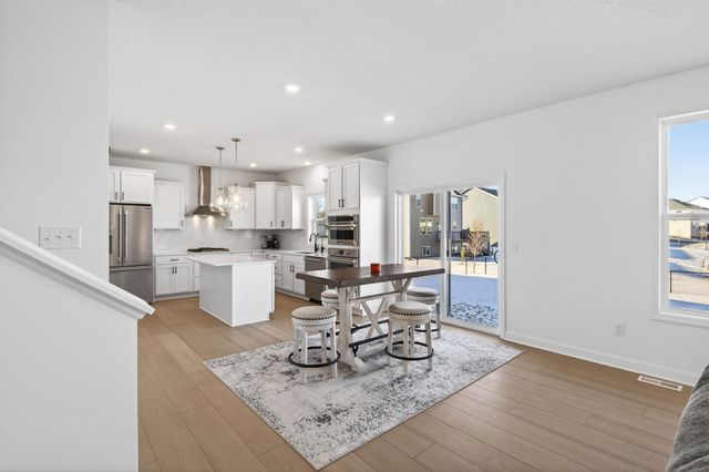 4511 Obsidian Way, Victoria, MN 55386