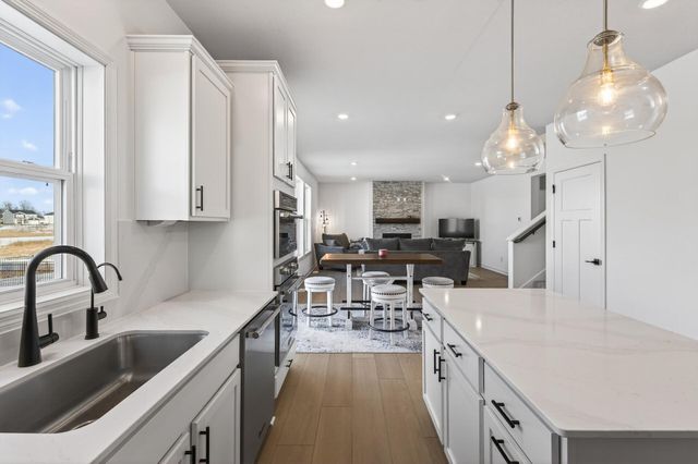 4511 Obsidian Way, Victoria, MN 55386