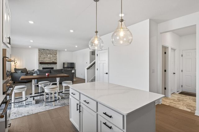 4511 Obsidian Way, Victoria, MN 55386