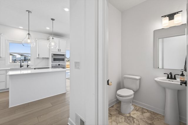 4511 Obsidian Way, Victoria, MN 55386