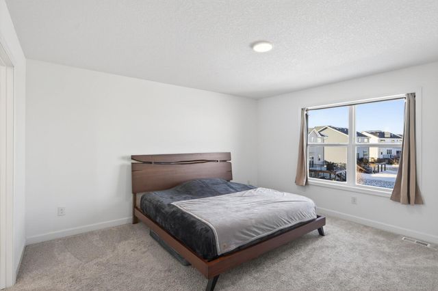 4511 Obsidian Way, Victoria, MN 55386