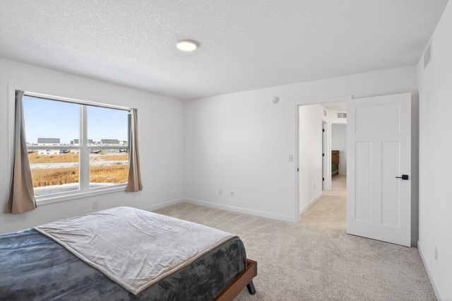 4511 Obsidian Way, Victoria, MN 55386