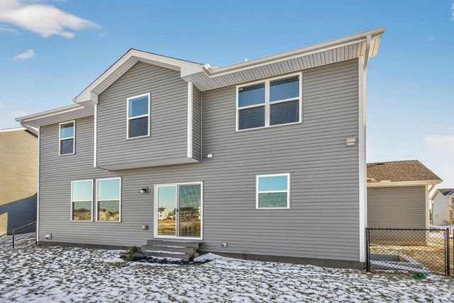 4511 Obsidian Way, Victoria, MN 55386