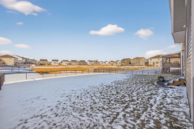 4511 Obsidian Way, Victoria, MN 55386