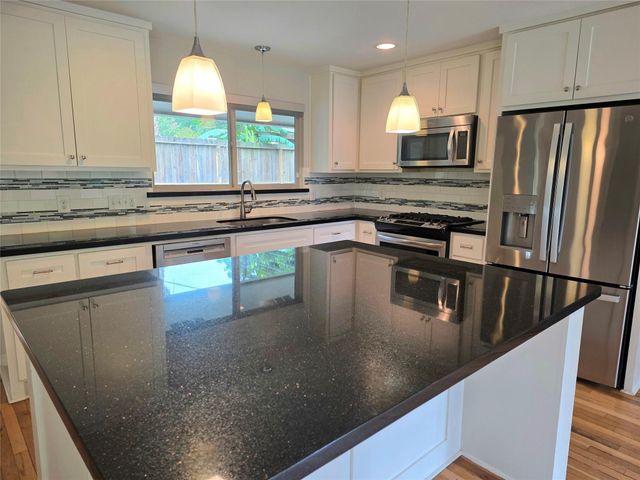 1763 Maux Drive, Houston, TX 77043