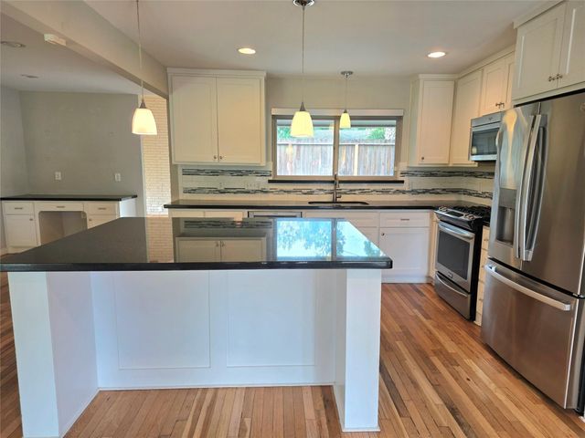 1763 Maux Drive, Houston, TX 77043