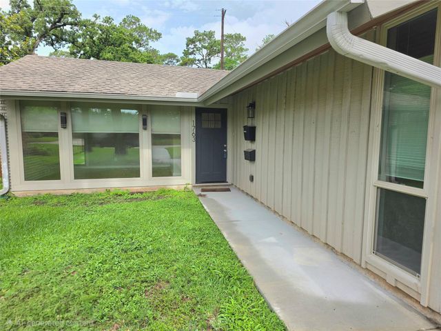 1763 Maux Drive, Houston, TX 77043