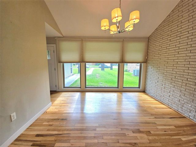 1763 Maux Drive, Houston, TX 77043