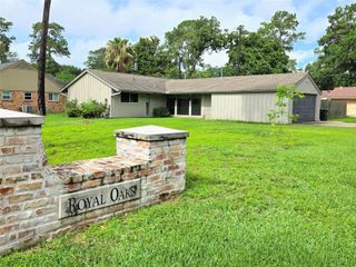1763 Maux Drive, Houston, TX 77043