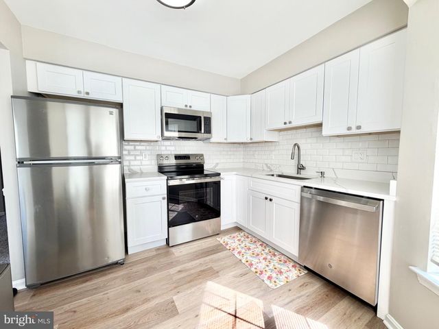 5941 HERITAGE DR, Burke, VA 22015