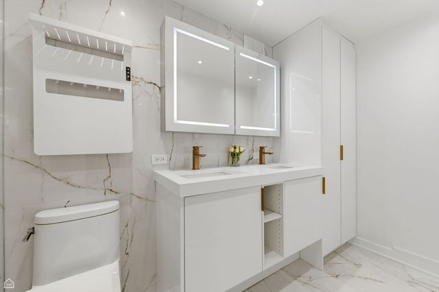 100 E Walton Street 36D, Chicago, IL 60611