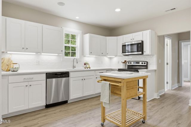 213 W Parrish Drive, Benson, NC 27504
