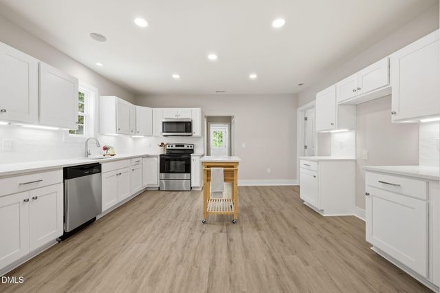 213 W Parrish Drive, Benson, NC 27504