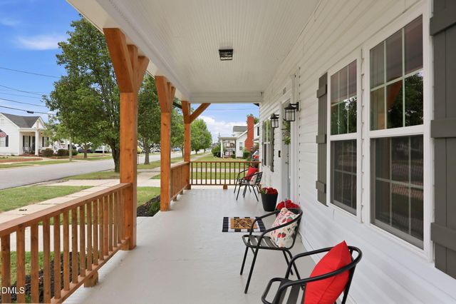 213 W Parrish Drive, Benson, NC 27504
