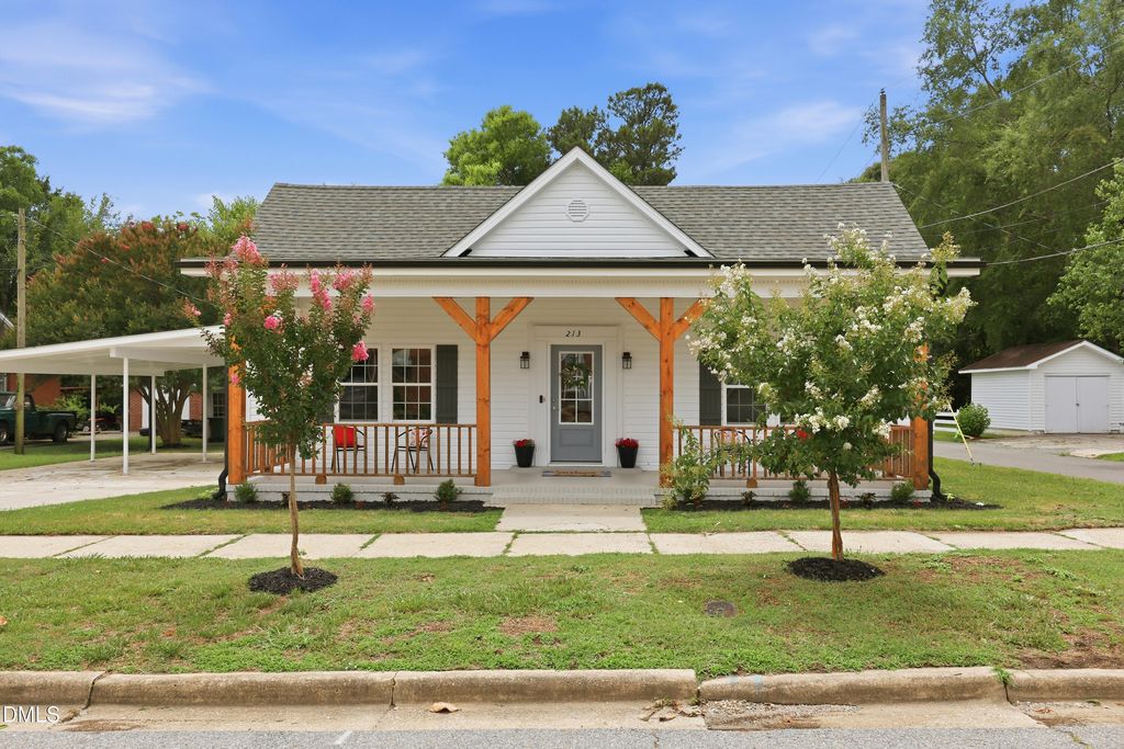 213 W Parrish Drive, Benson, NC 27504