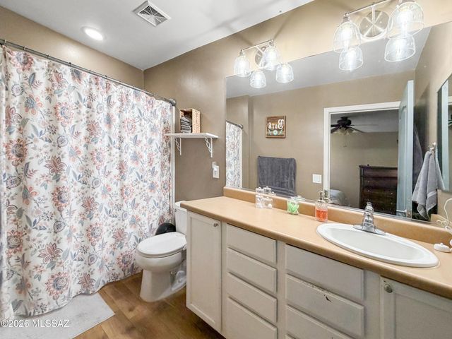 8265 W Redshank Drive, Tucson, AZ 85757