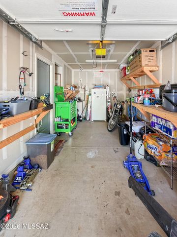 8265 W Redshank Drive, Tucson, AZ 85757