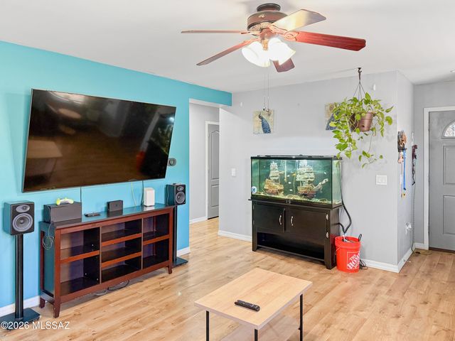 8265 W Redshank Drive, Tucson, AZ 85757